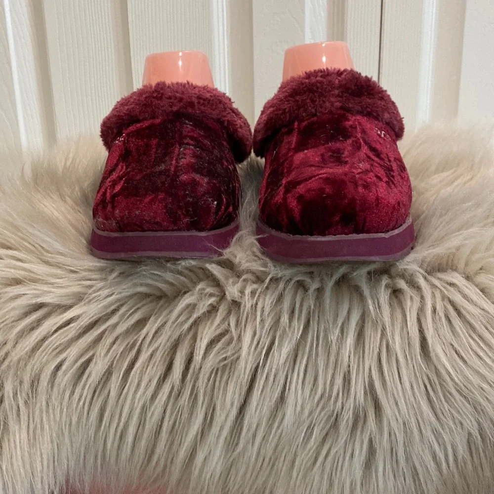 BOBS from Skechers slippers - Picture 1 of 5